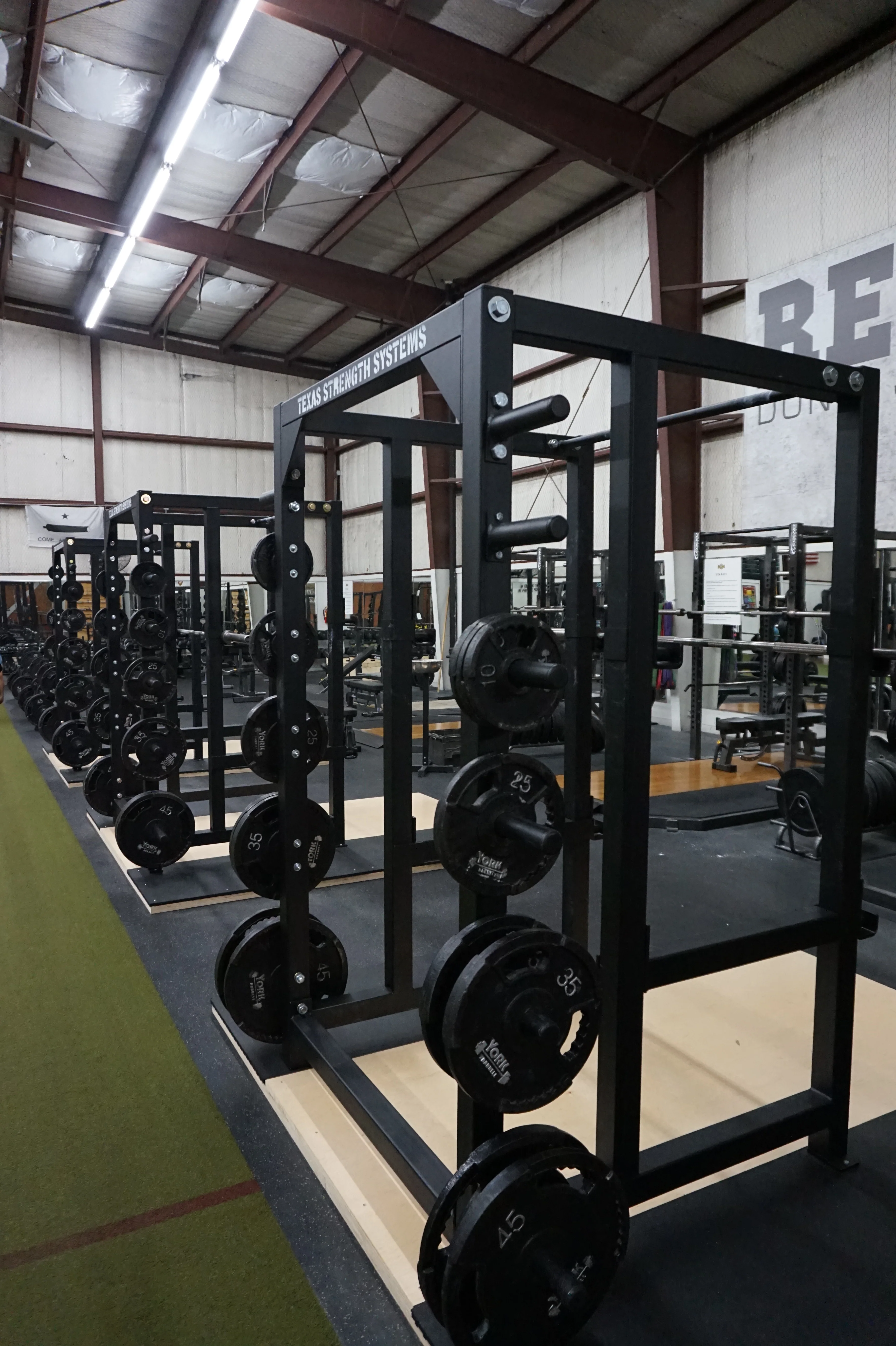 3x3 Power Rack with weight storage - Image 4