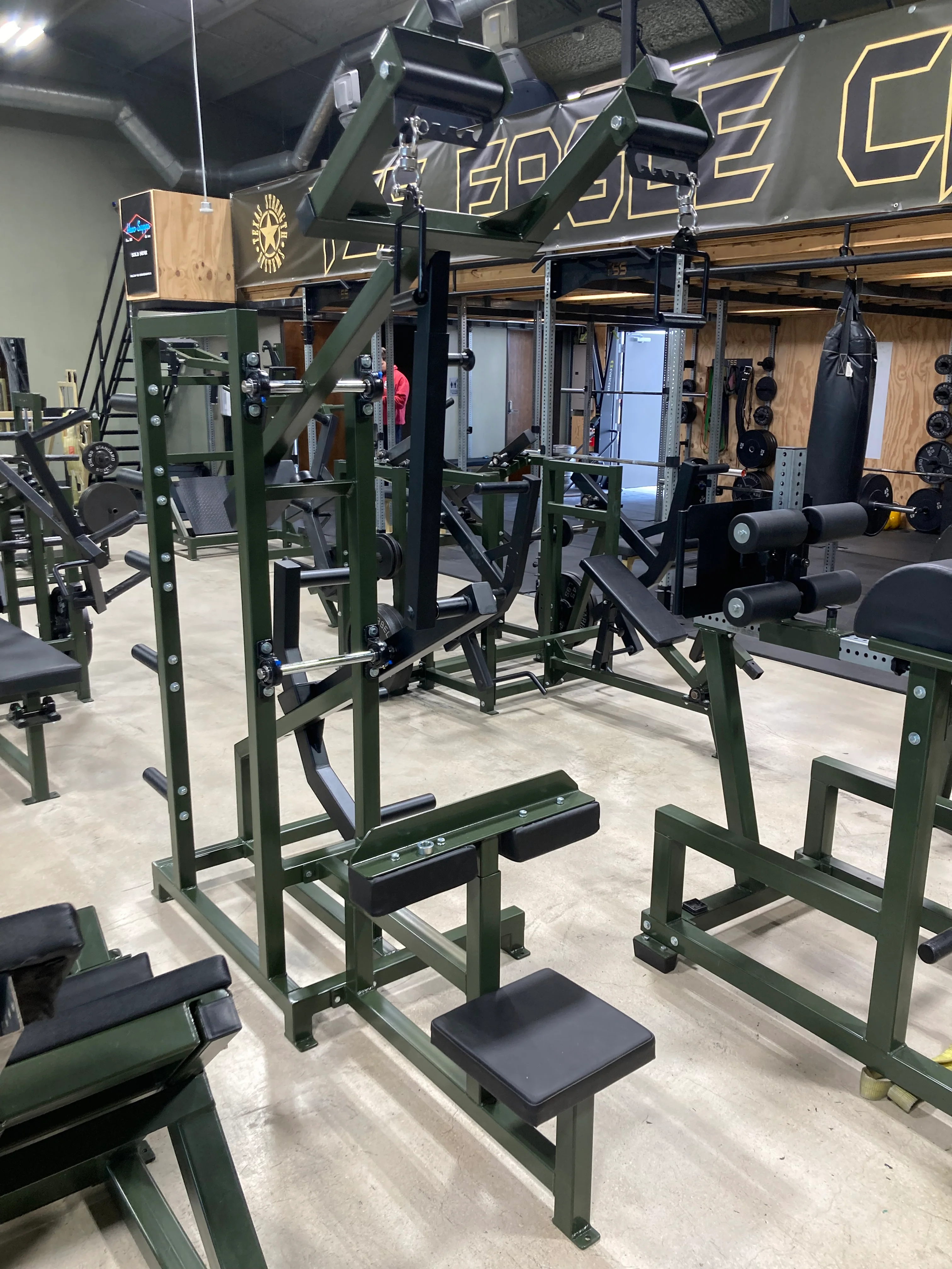 Plate Loaded Lat Pull - Image 3